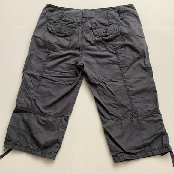 Grey Cotton Capris - Picture 3 of 5